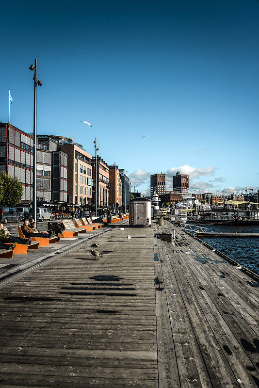 挪威奥斯陆的Aker Brygge港口码头